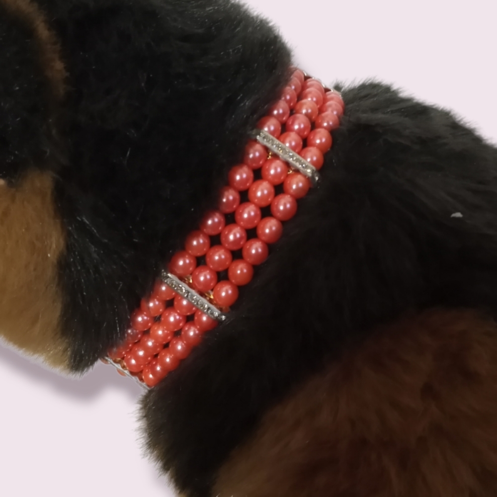 NWT Beaded Dog Necklace